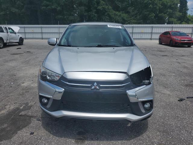  MITSUBISHI OUTLANDER 2018 Серебристый