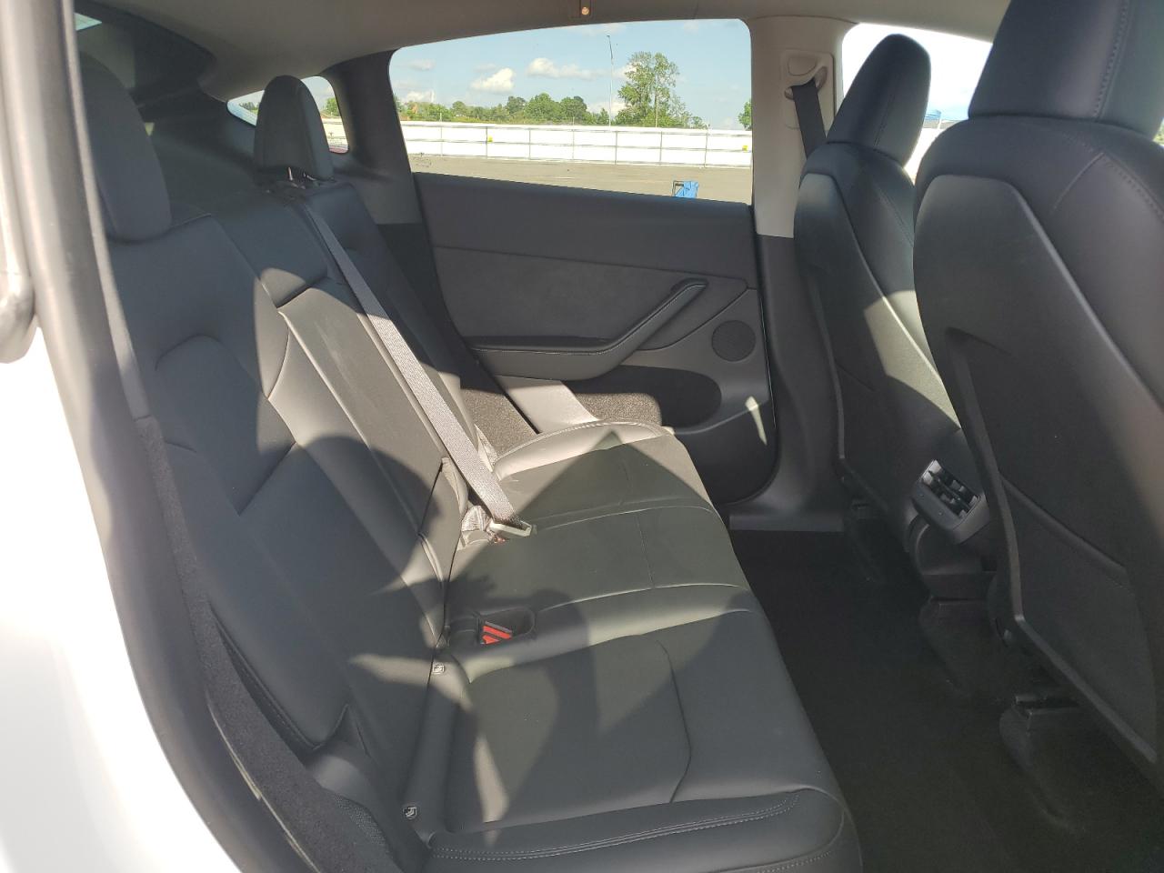 2023 Tesla Model Y VIN: 7SAYGDEE2PA039968 Lot: 60979735