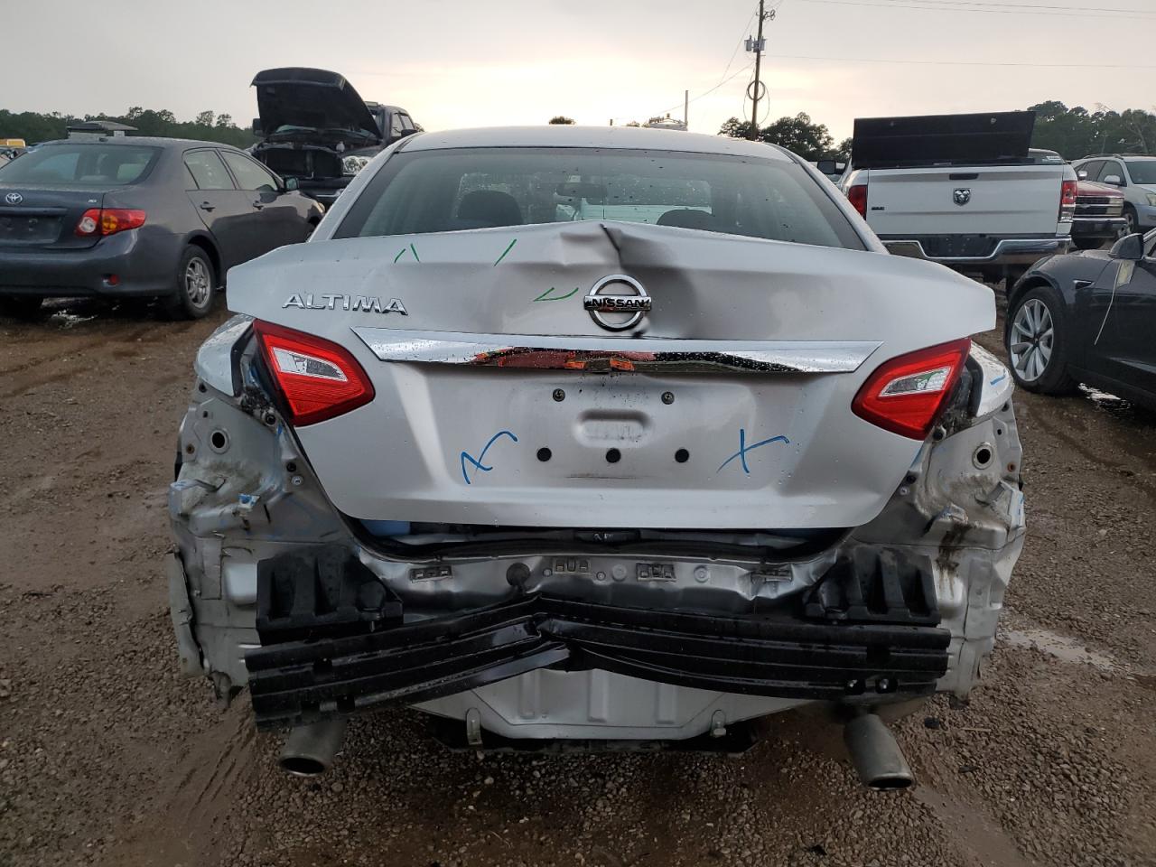 2017 Nissan Altima 2.5 VIN: 1N4AL3AP0HC290619 Lot: 64795915