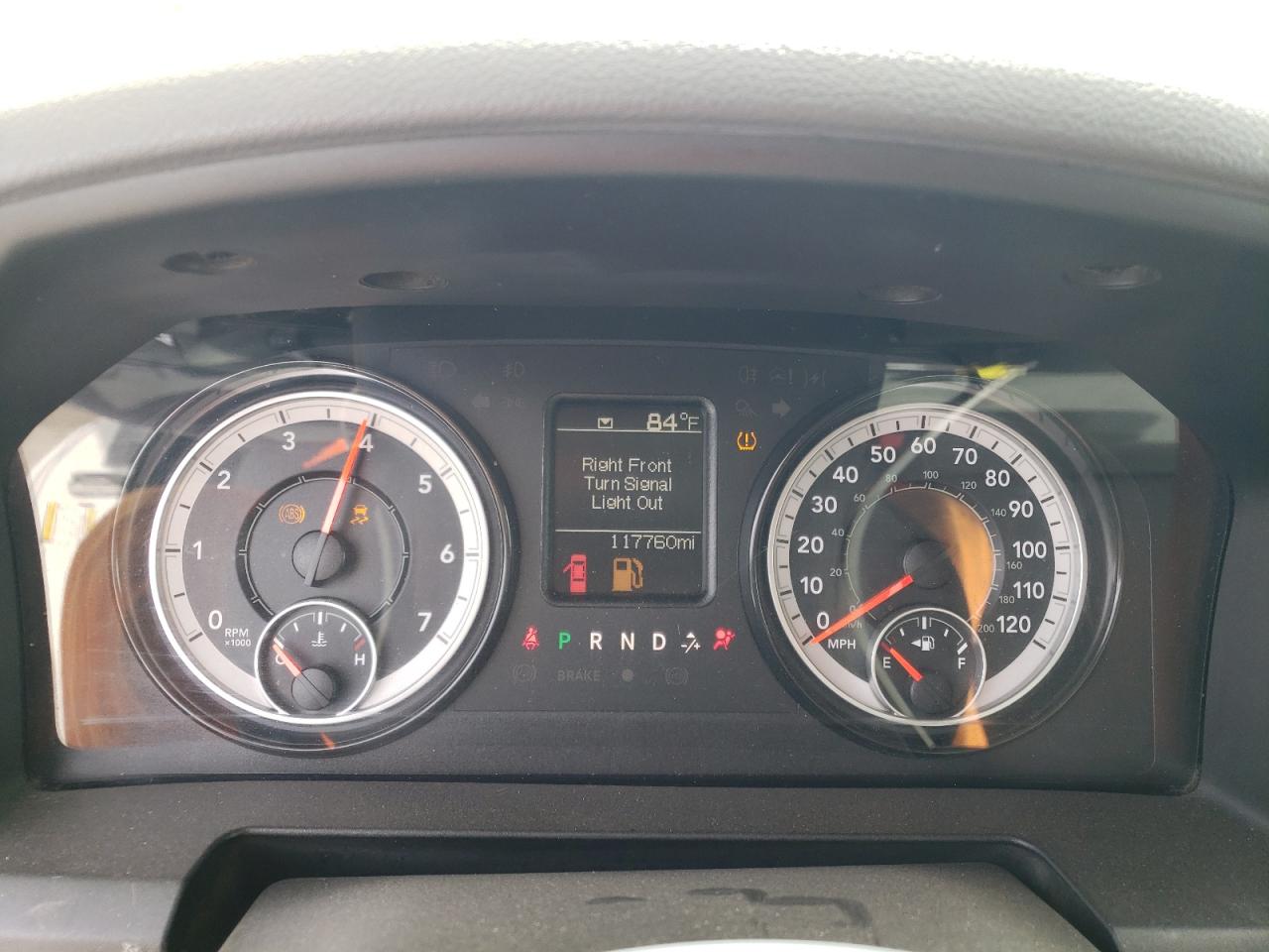 2019 Ram 1500 Classic Tradesman VIN: 3C6JR6AG7KG702332 Lot: 62738585