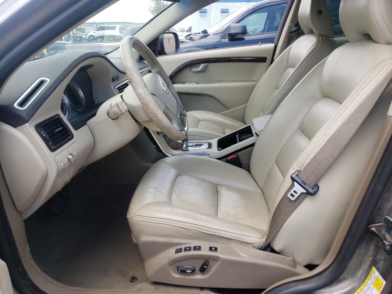 2011 Volvo Xc70 T6 VIN: YV4902BZXB1105184 Lot: 61955565
