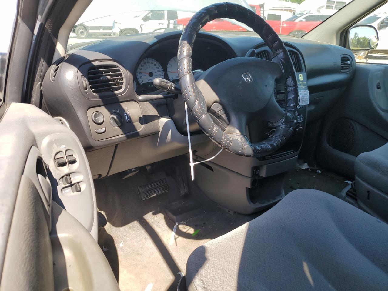 2005 Dodge Grand Caravan Se VIN: 1D4GP24R55B224703 Lot: 63104185