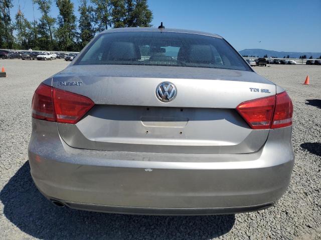  VOLKSWAGEN PASSAT 2012 Silver