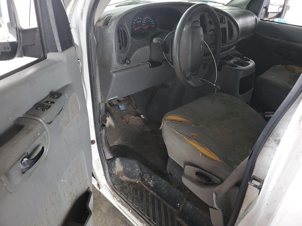 2005 Ford Econoline E350 Super Duty Wagon VIN: 1FBNE31L85HA83174 Lot: 65108315