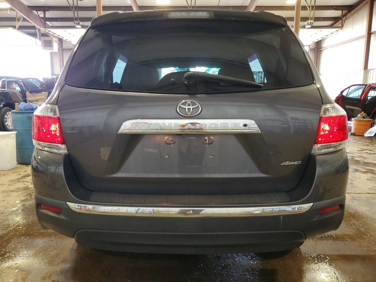 2011 Toyota Highlander Base VIN: 5TDBK3EH7BS077211 Lot: 64364355