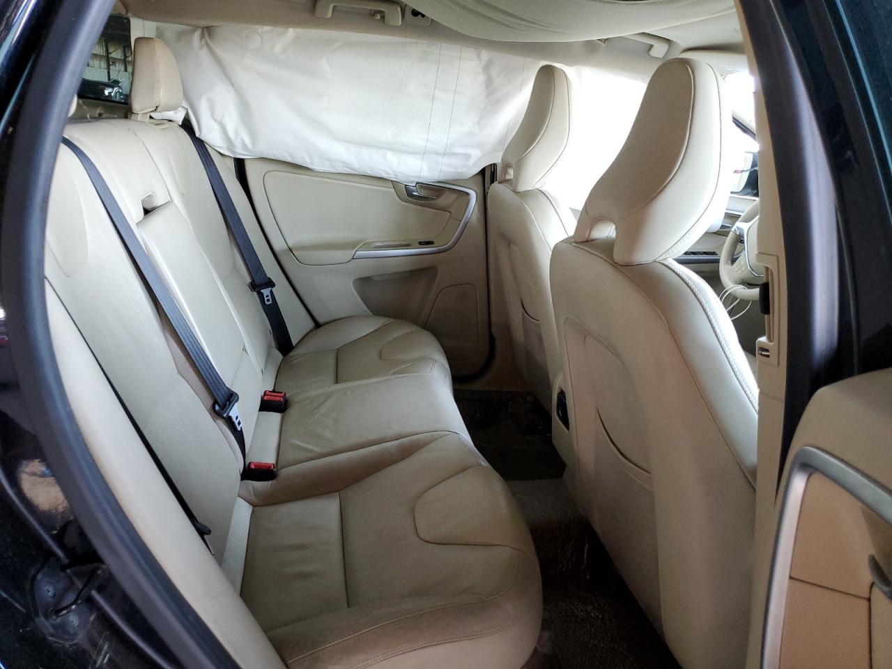 2011 Volvo Xc60 3.2 VIN: YV4952DL6B2138672 Lot: 63274815