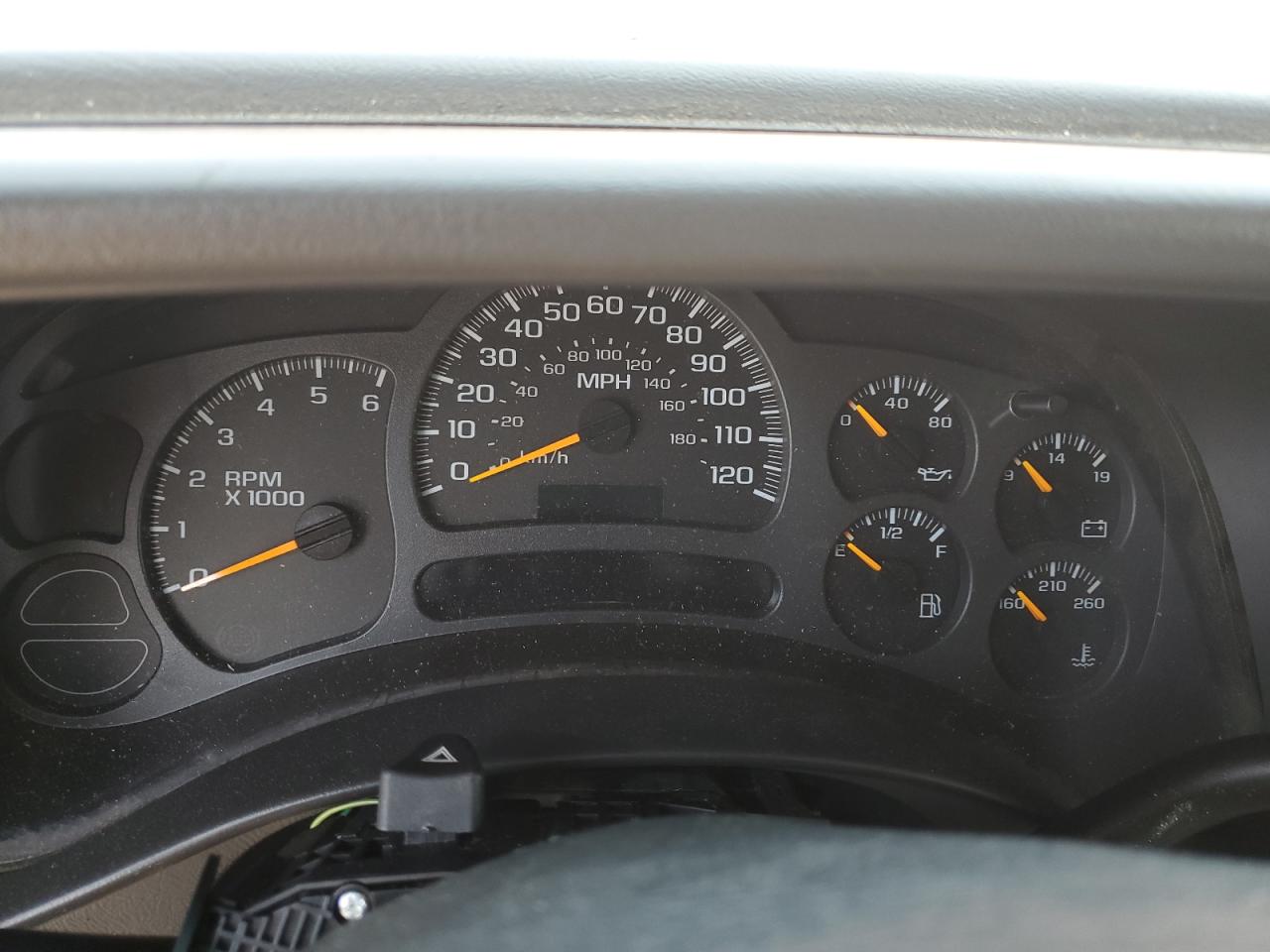 2003 Chevrolet Tahoe C1500 VIN: 1GNEC13TX3R179762 Lot: 64558565