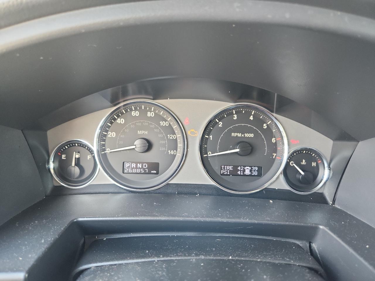 2008 Jeep Commander Limited VIN: 1J8HG58N58C151107 Lot: 64898595