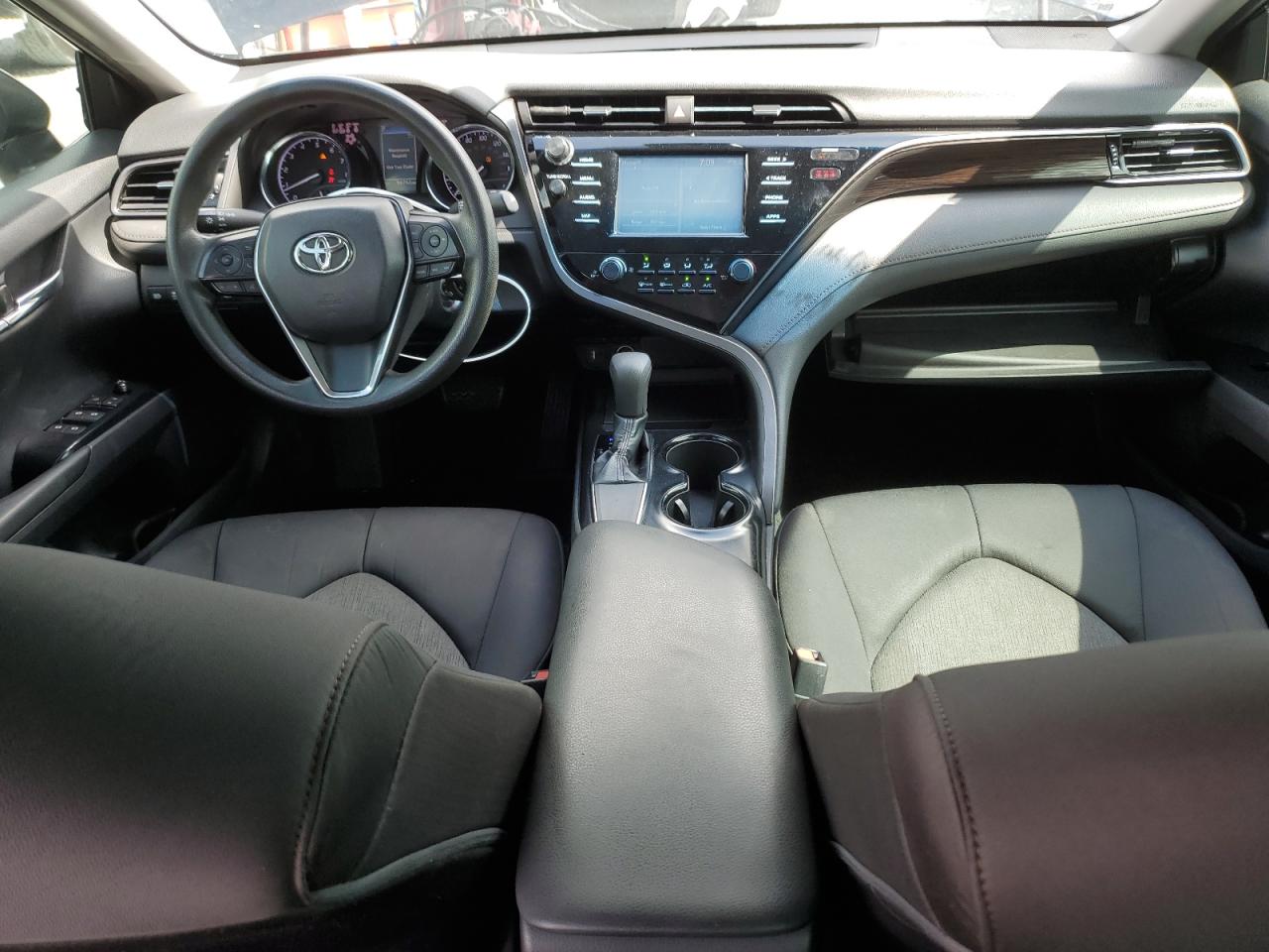 2019 Toyota Camry L VIN: 4T1B11HKXKU689442 Lot: 65639285