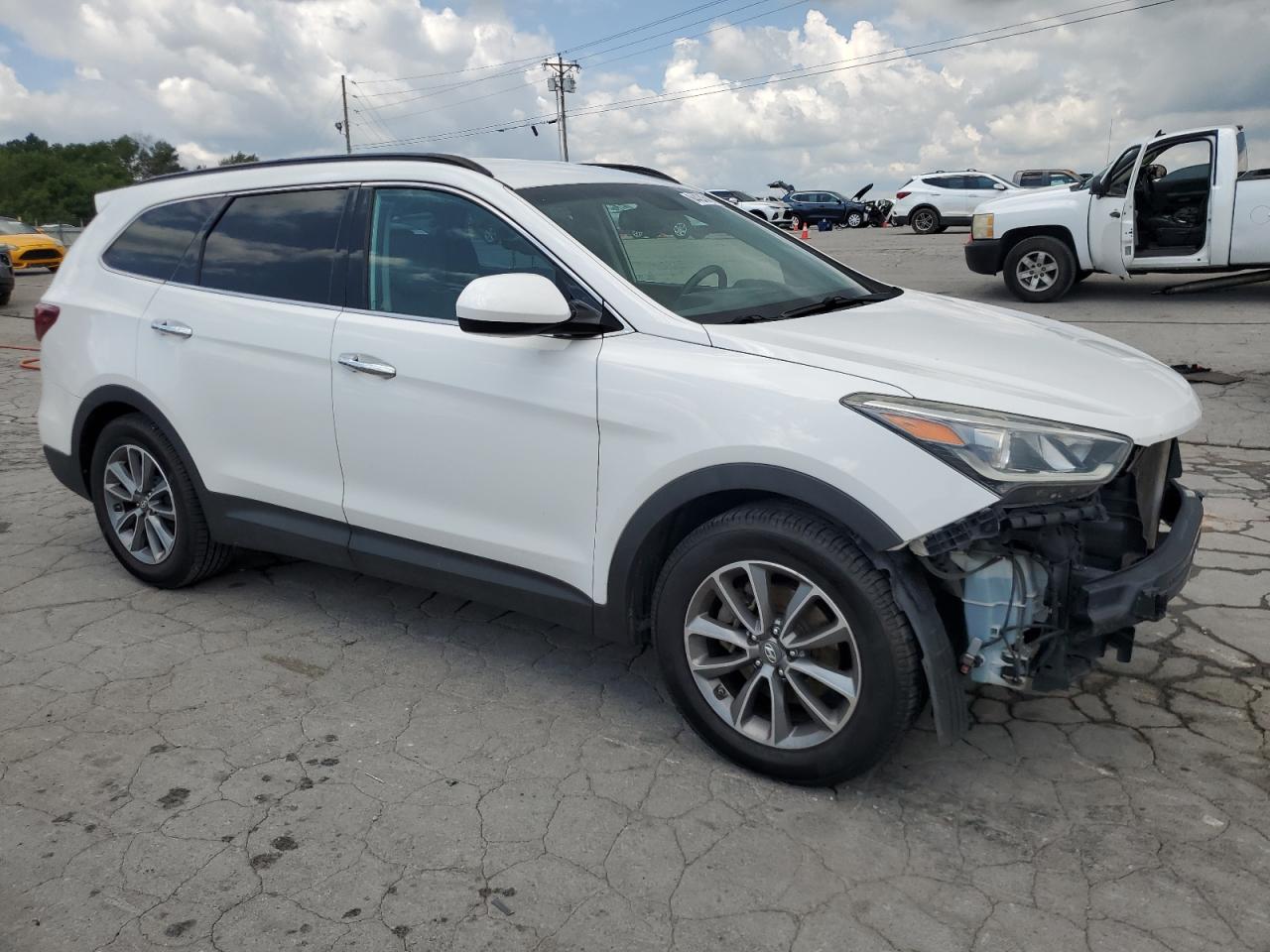 2017 Hyundai Santa Fe Se VIN: KM8SM4HF7HU165296 Lot: 64424545