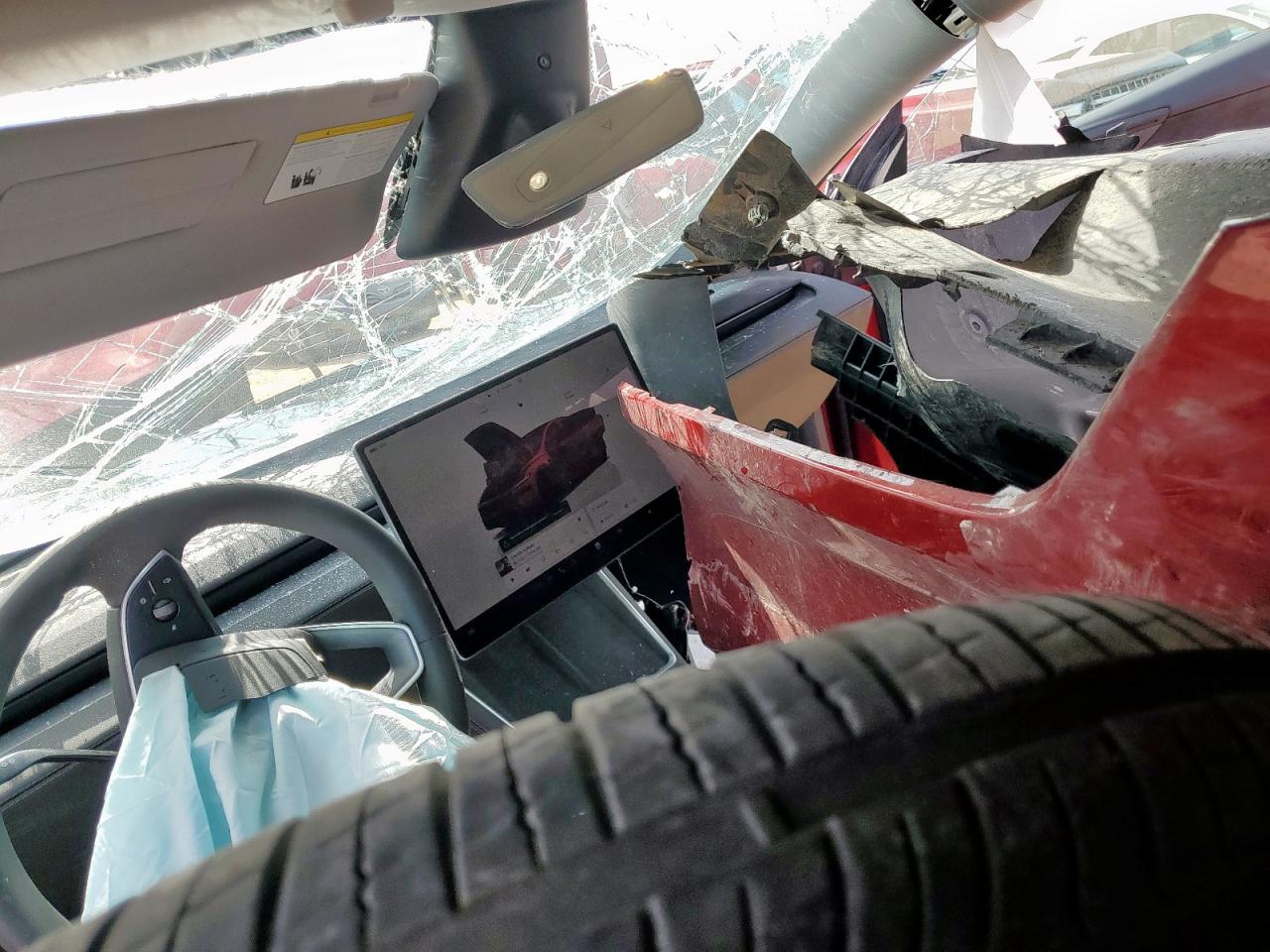 2026 Tesla Model Y VIN: 7SAYGDEE2TA382936 Lot: 64995855
