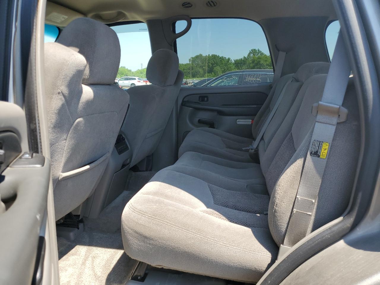 2003 Chevrolet Tahoe C1500 VIN: 1GNEC13ZX3J204050 Lot: 64880795