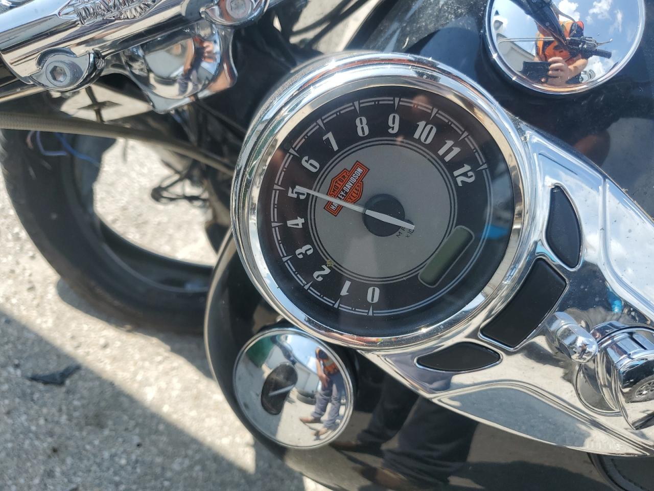 2014 Harley-Davidson Flstc Heritage Softail Classic VIN: 1HD1BWV16EB050270 Lot: 64643055