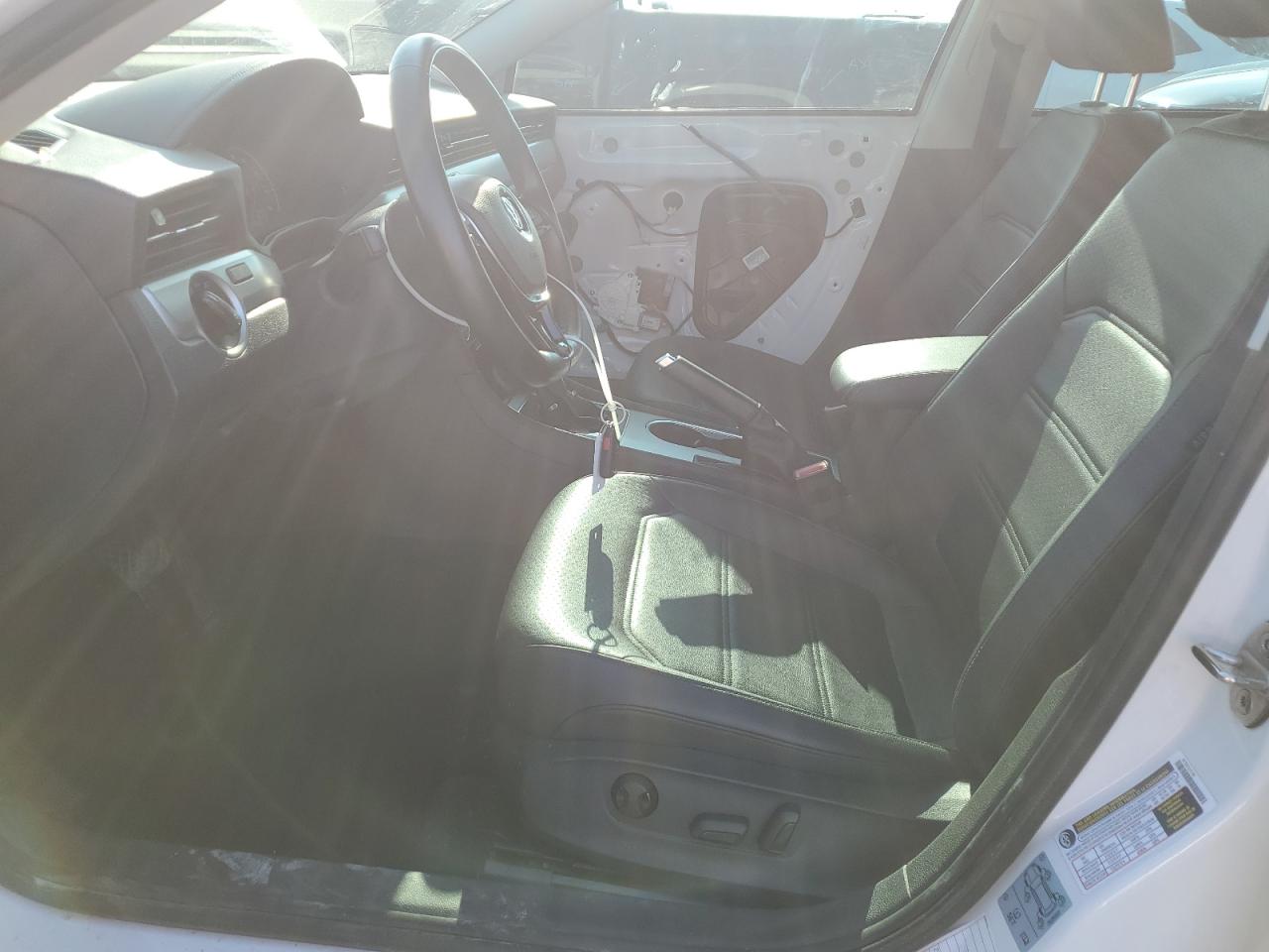 2020 Volkswagen Passat Se VIN: 1VWSA7A3XLC018092 Lot: 63503985