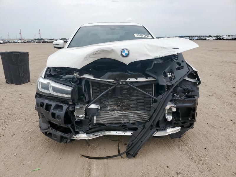  BMW 5 SERIES 2022 Белы