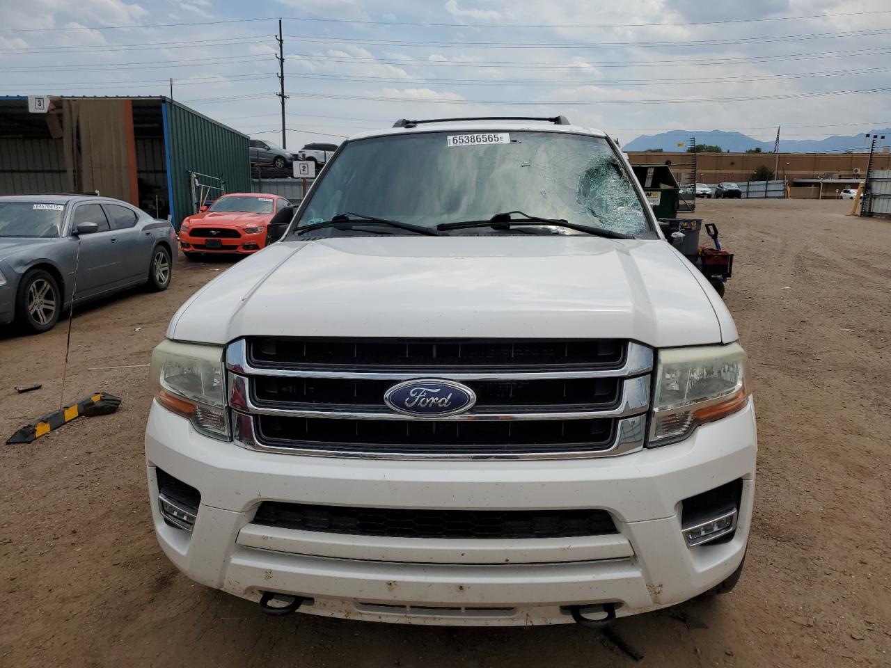2015 Ford Expedition Xlt VIN: 1FMJU1JT8FEF30876 Lot: 65386565