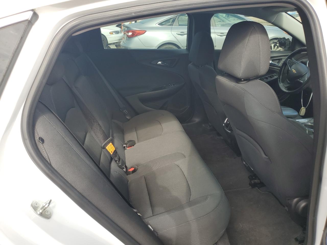 1G1ZE5ST8GF321166 CHEVROLET MALIBU 2016