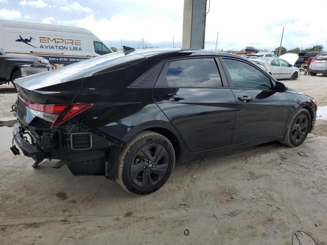  HYUNDAI ELANTRA 2022 Черный