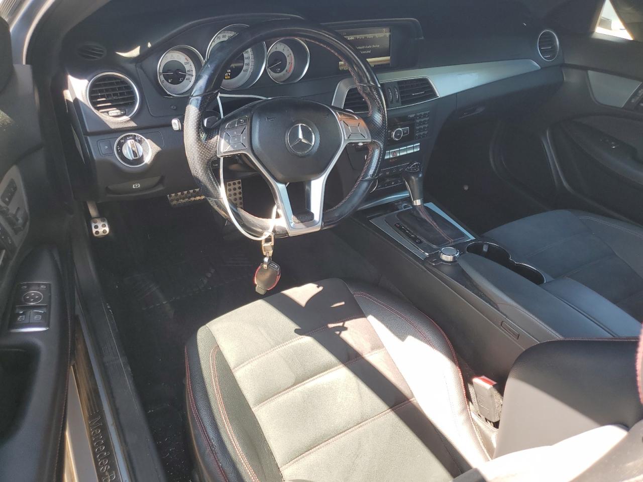 2013 Mercedes-Benz C 350 VIN: WDDGJ5HB1DF957633 Lot: 65576675