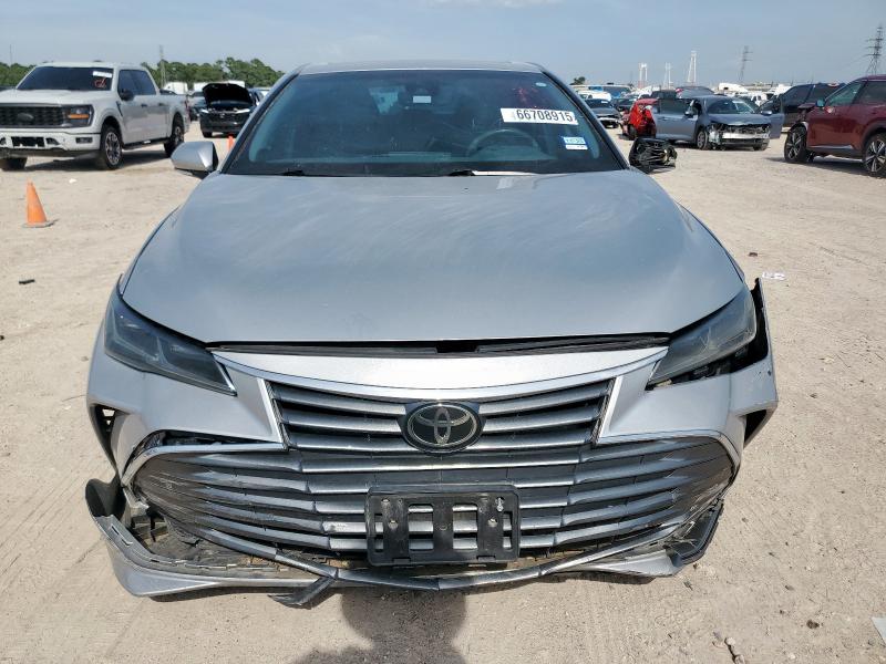  TOYOTA AVALON 2019 Серебристый