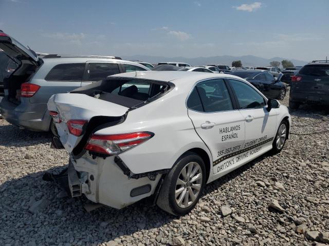 TOYOTA CAMRY 2019 Белы