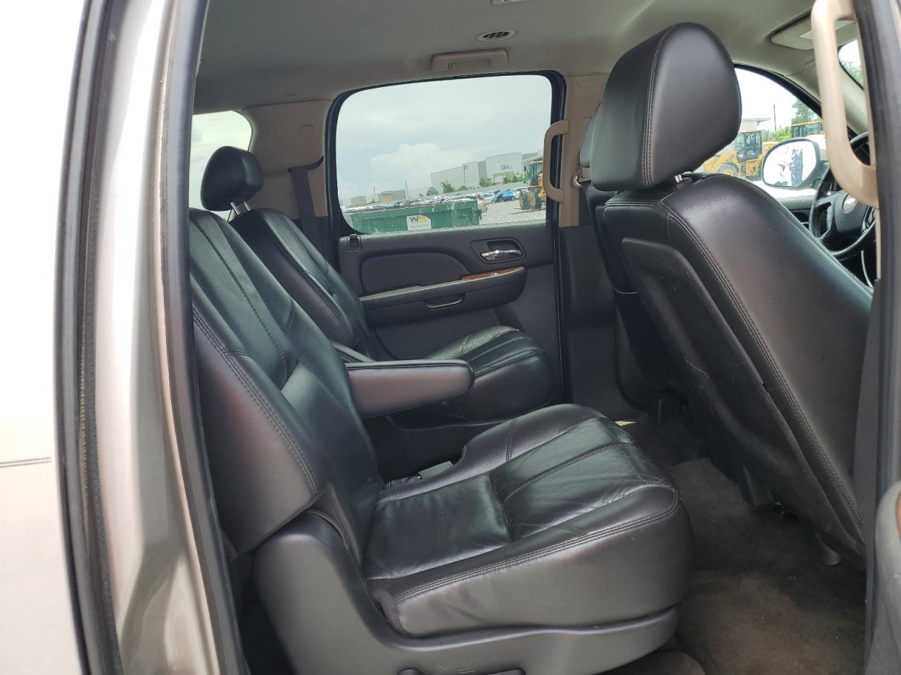 2007 Chevrolet Suburban C1500 VIN: 3GNFC16J07G292396 Lot: 63480495