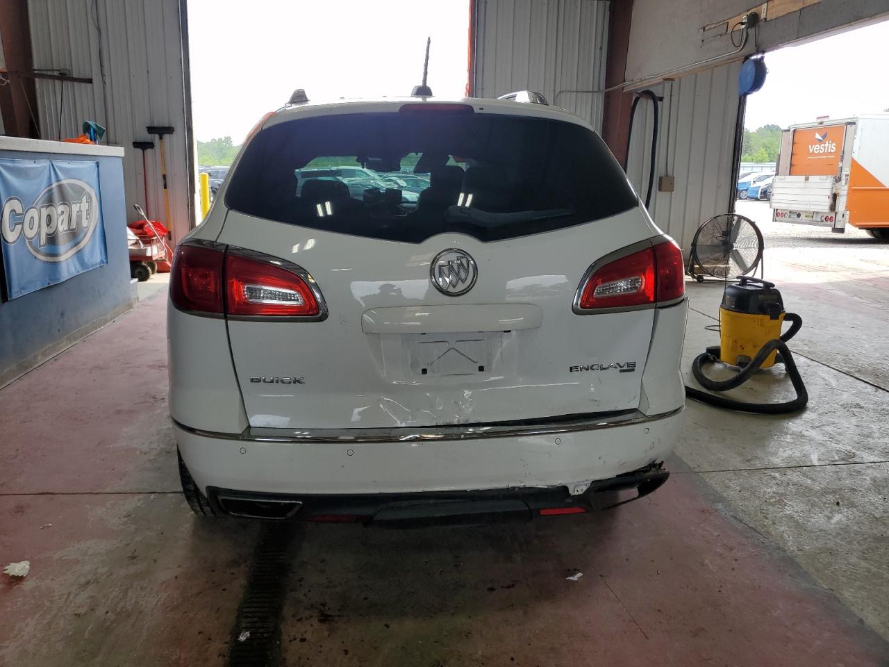 2017 Buick Enclave VIN: 5GAKVCKD8HJ327555 Lot: 64089315