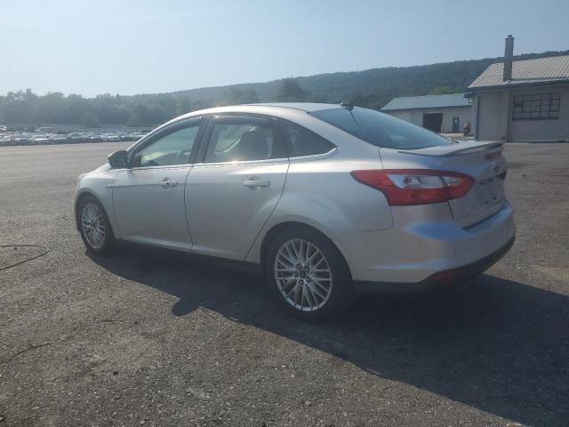 Sedans FORD FOCUS 2013 Silver
