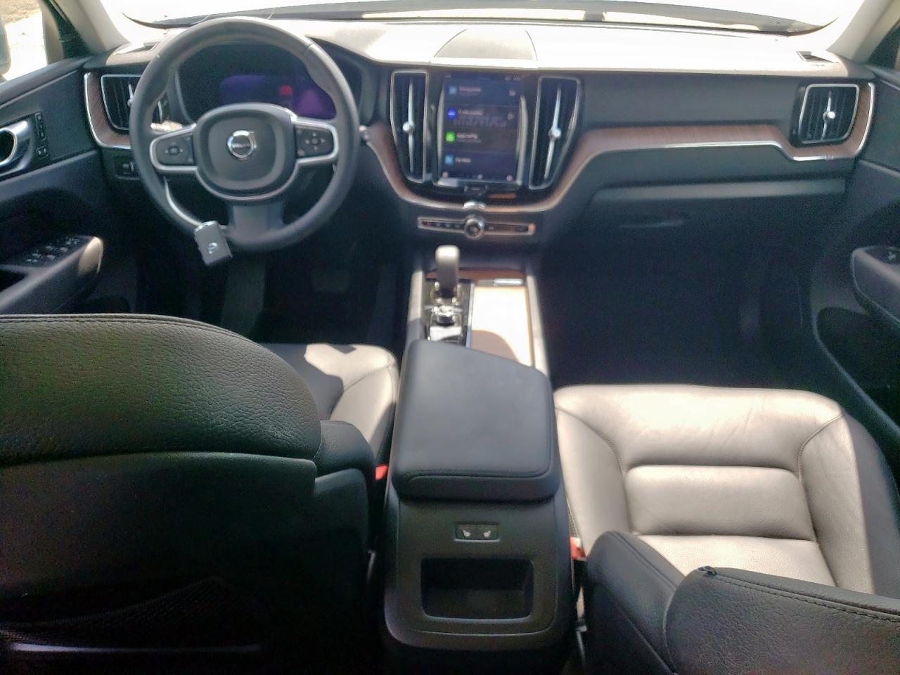 2022 Volvo Xc60 B5 Momentum VIN: YV4L12RK0N1032990 Lot: 64977545