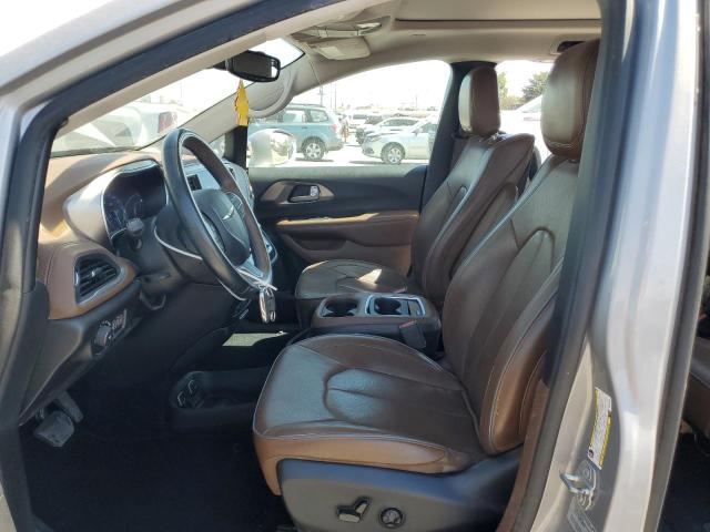 Minivans CHRYSLER PACIFICA 2017 Srebrny