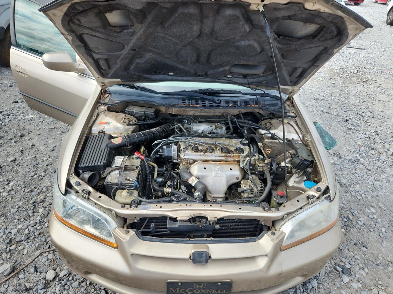 2000 Honda Accord Lx VIN: 1HGCG5641YA022676 Lot: 64756095