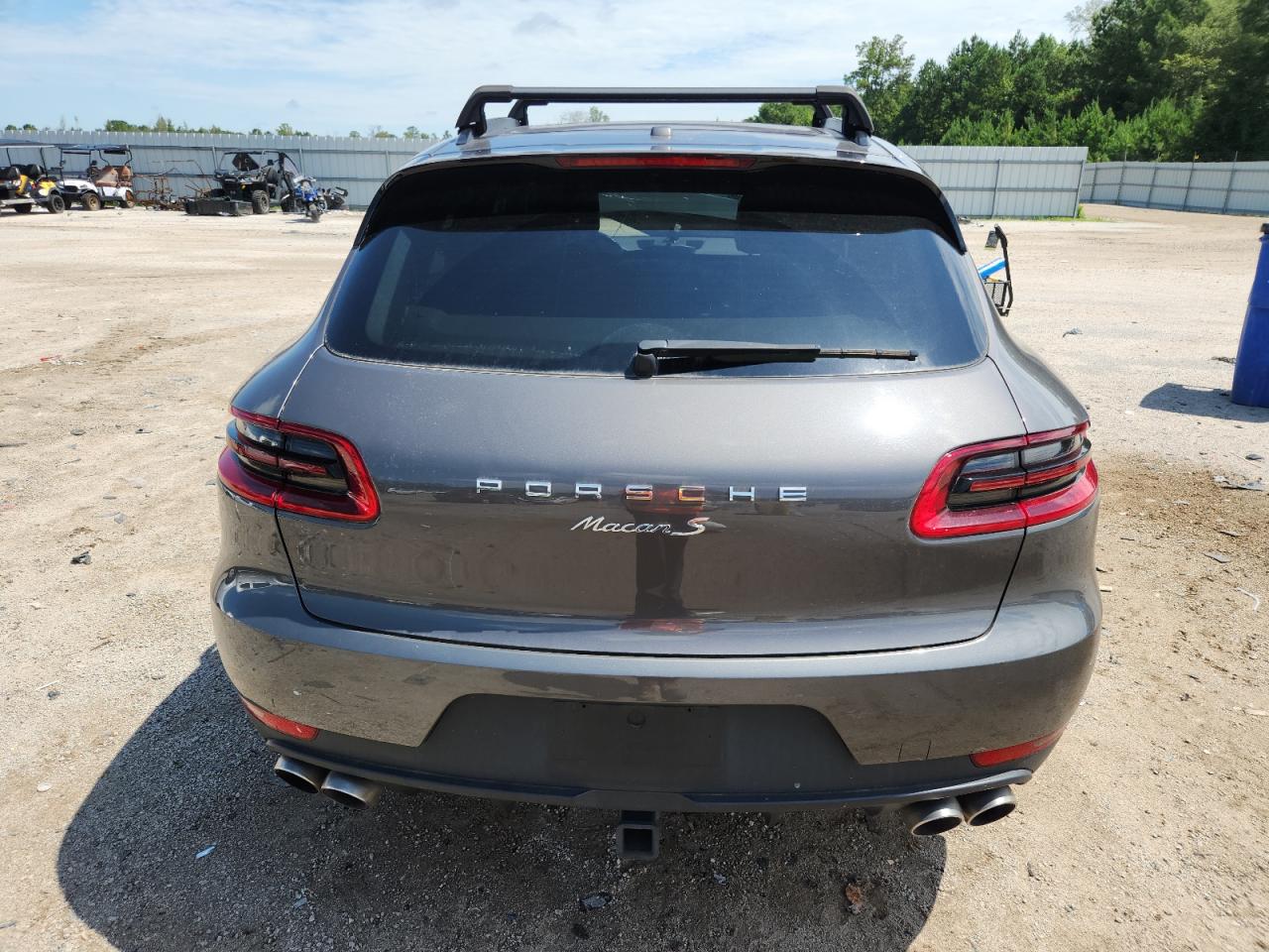 2016 Porsche Macan S VIN: WP1AB2A55GLB56742 Lot: 65621095