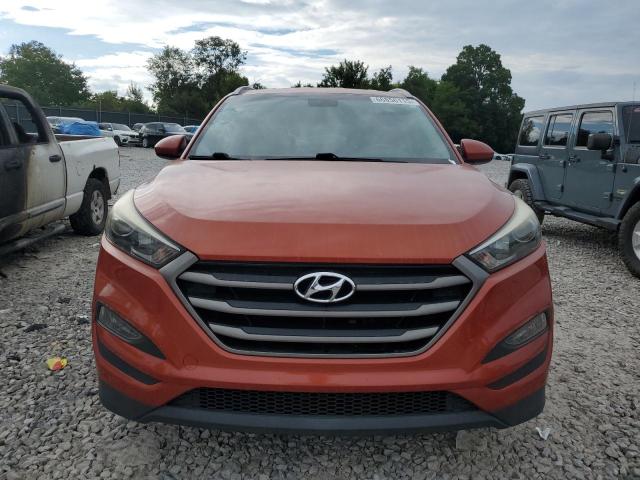 Parquets HYUNDAI TUCSON 2016 Czerwony