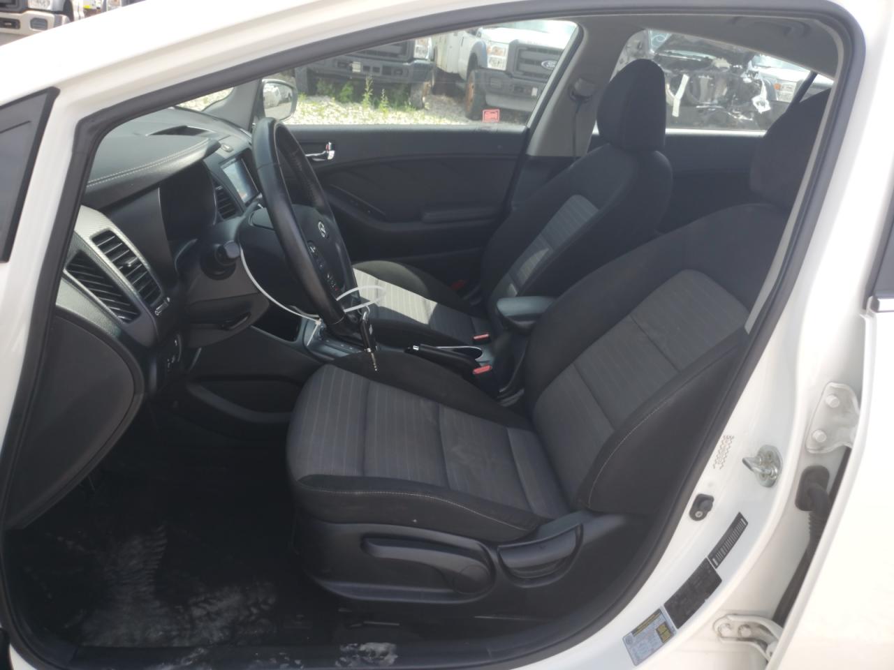 2016 Kia Forte Ex VIN: KNAFX4A88G5522354 Lot: 64493585