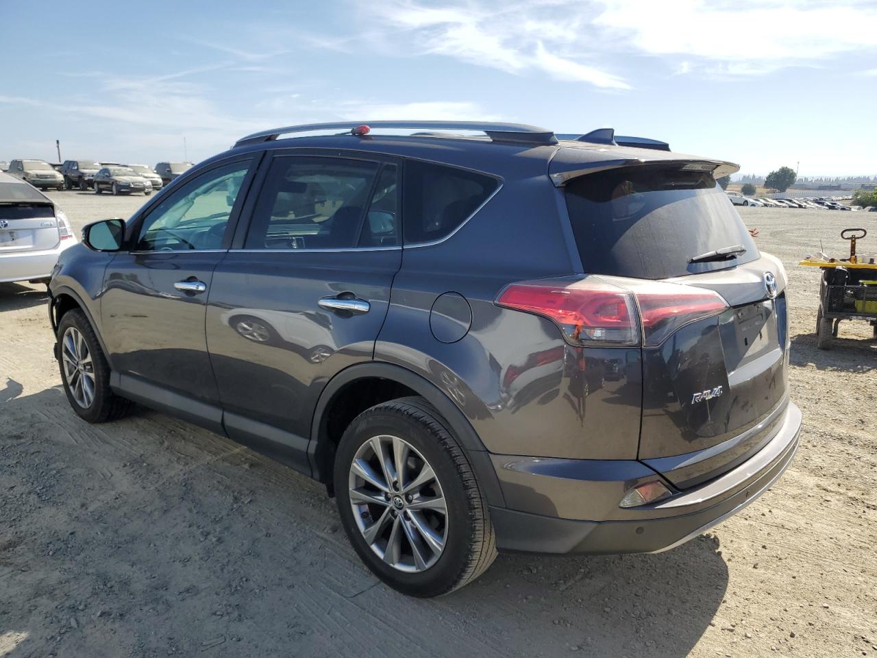 2T3YFREV0HW326754 TOYOTA RAV4 2017