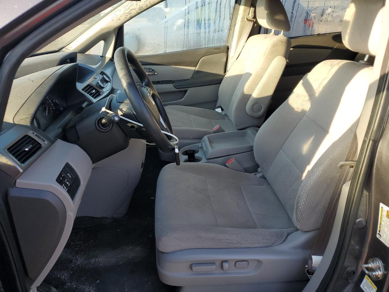 2016 Honda Odyssey Se VIN: 5FNRL5H30GB085587 Lot: 62568785