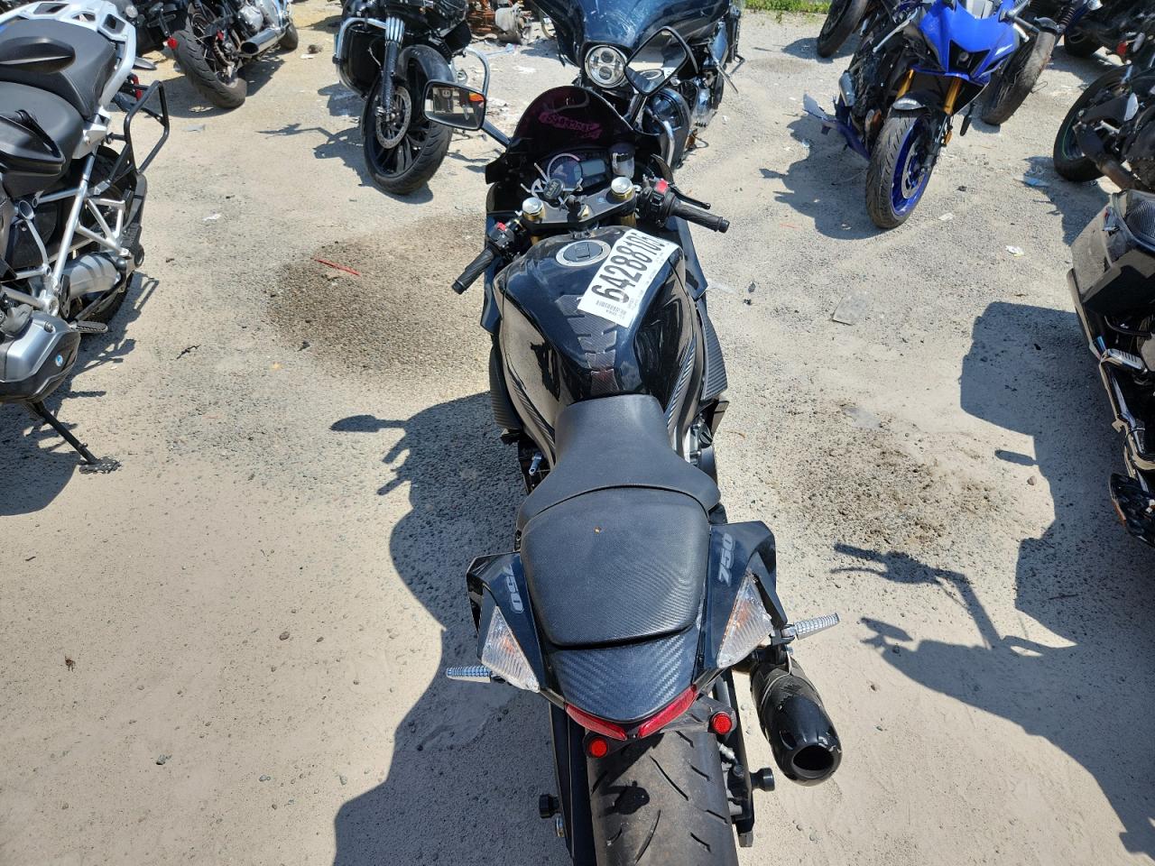 2011 Suzuki Gsx750 VIN: JS1GR7MA4B2100801 Lot: 64288105
