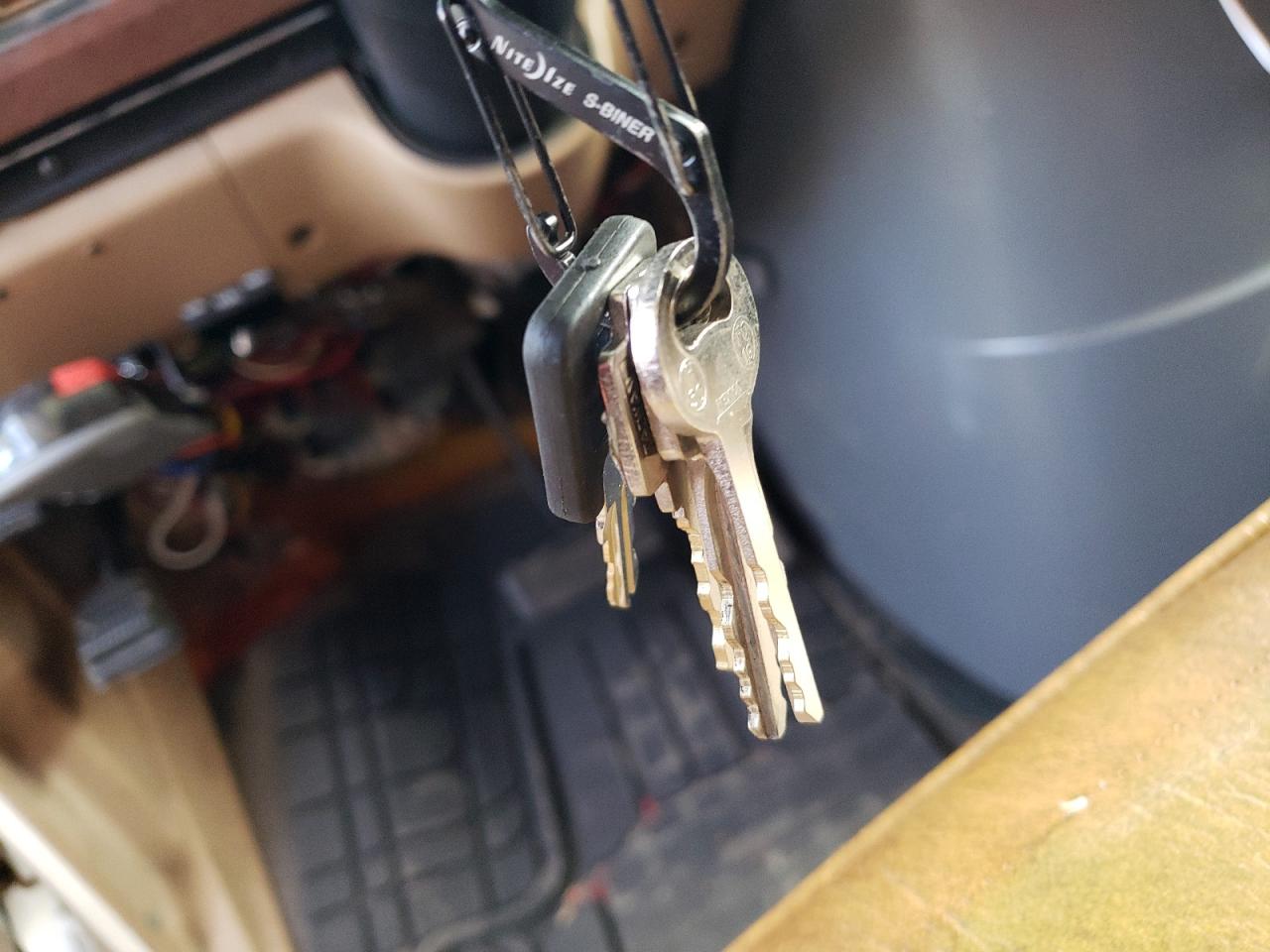 1983 Ford Econoline E350 Cutaway Van VIN: 1FDKE30L7DHB68758 Lot: 66035125