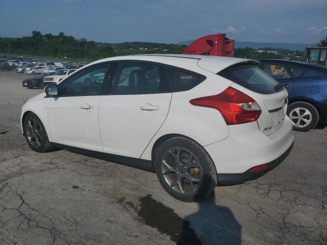  FORD FOCUS 2013 Белы