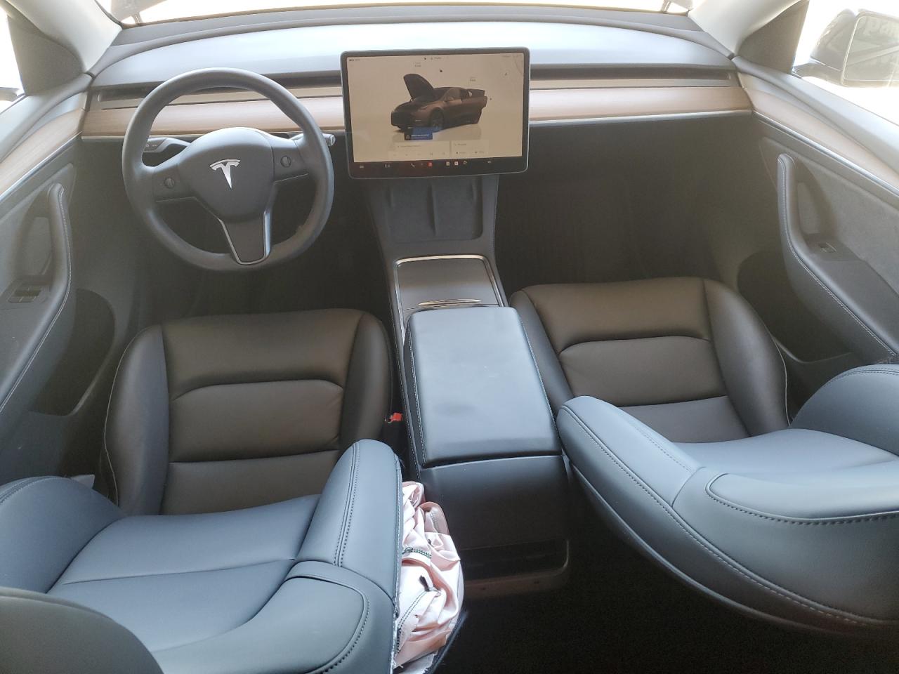 2025 Tesla Model Y VIN: 7SAYGDED2SF280979 Lot: 64315395