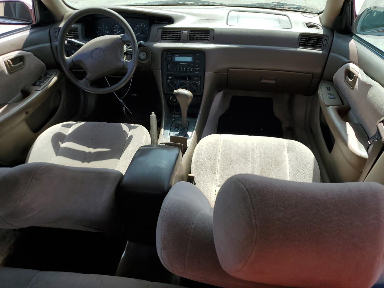 1999 Toyota Camry Ce VIN: 4T1BG22K4XU613039 Lot: 63136905