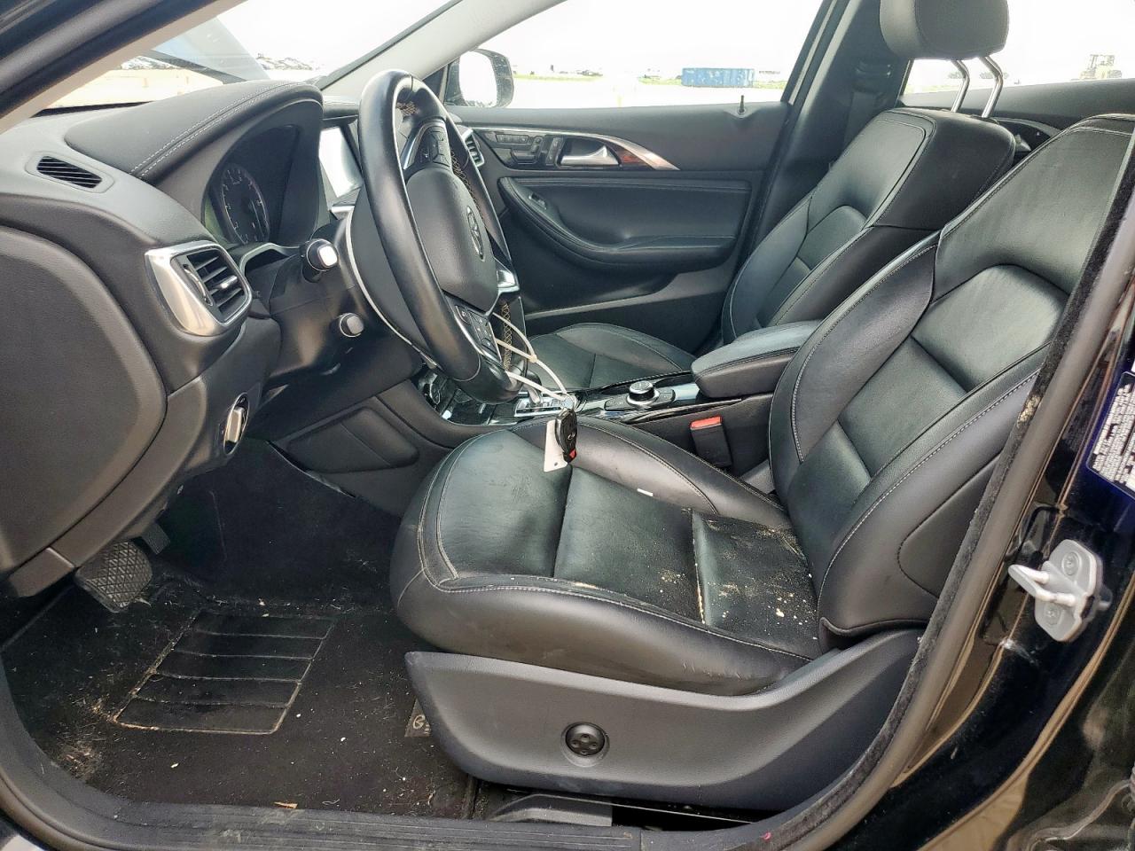 2018 Infiniti Qx30 Base VIN: SJKCH5CR1JA057605 Lot: 63694305