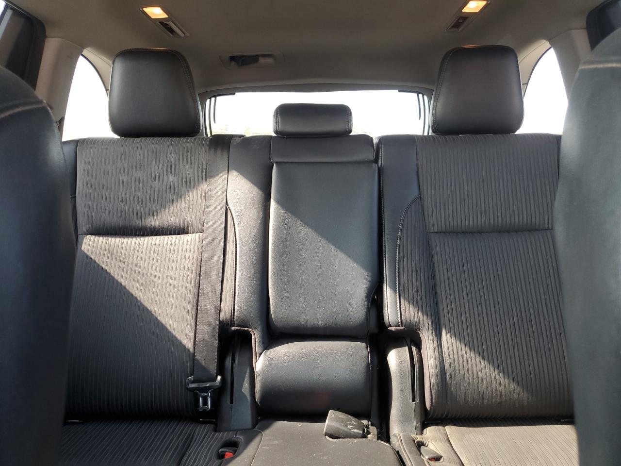 2018 Toyota Highlander Le VIN: 5TDBZRFH1JS889924 Lot: 64133855