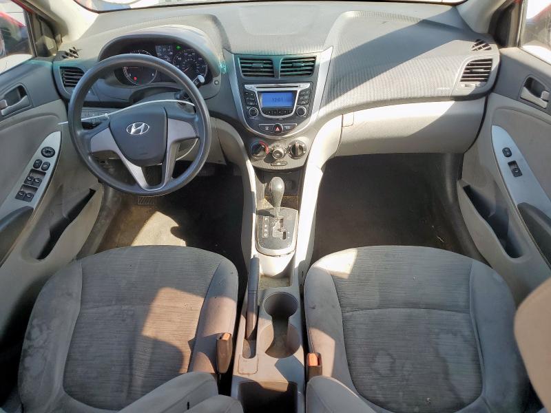 Sedans HYUNDAI ACCENT 2017 Czerwony
