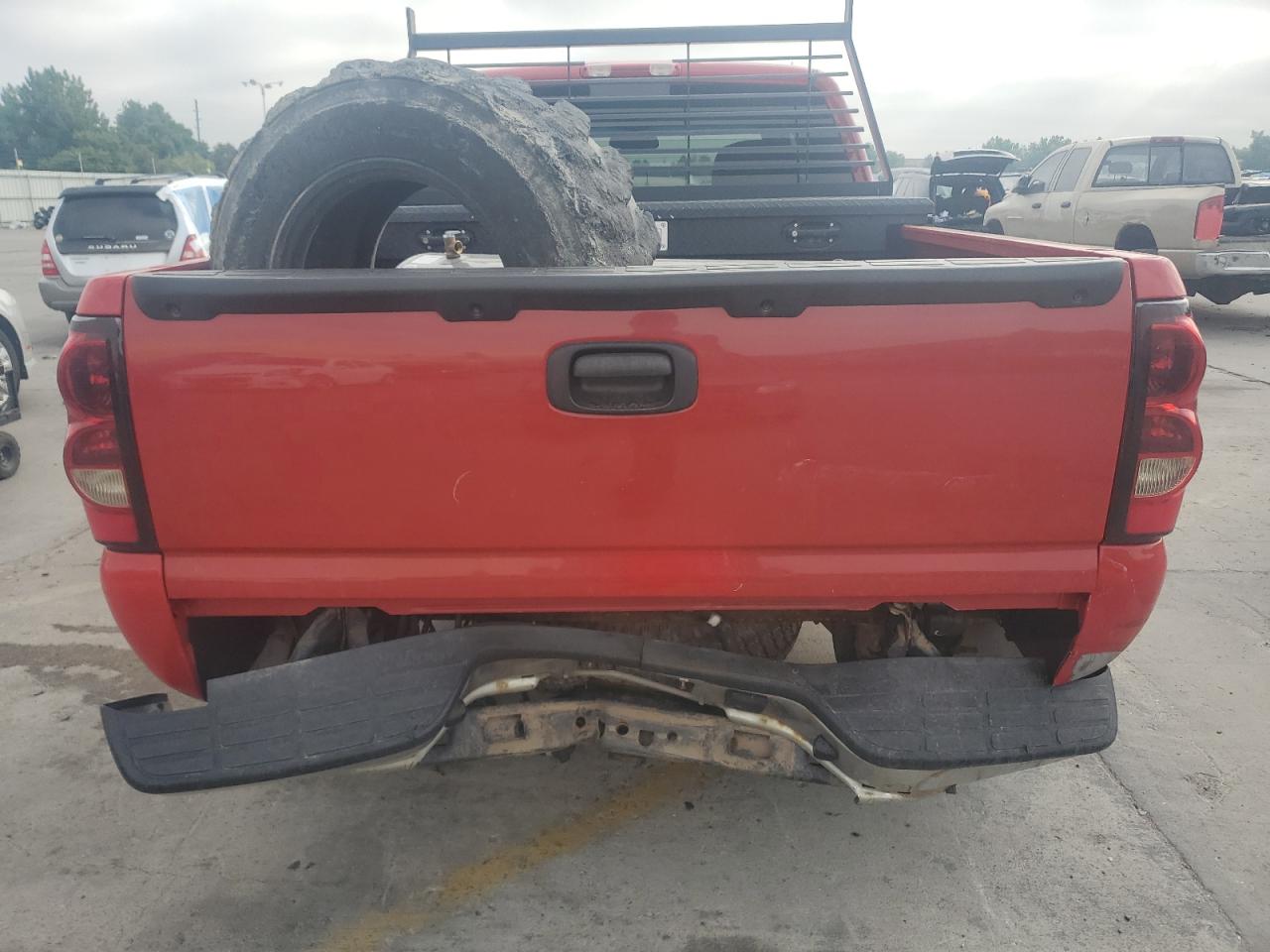 2004 Chevrolet Silverado K1500 VIN: 2GCEK19T741187279 Lot: 64841815