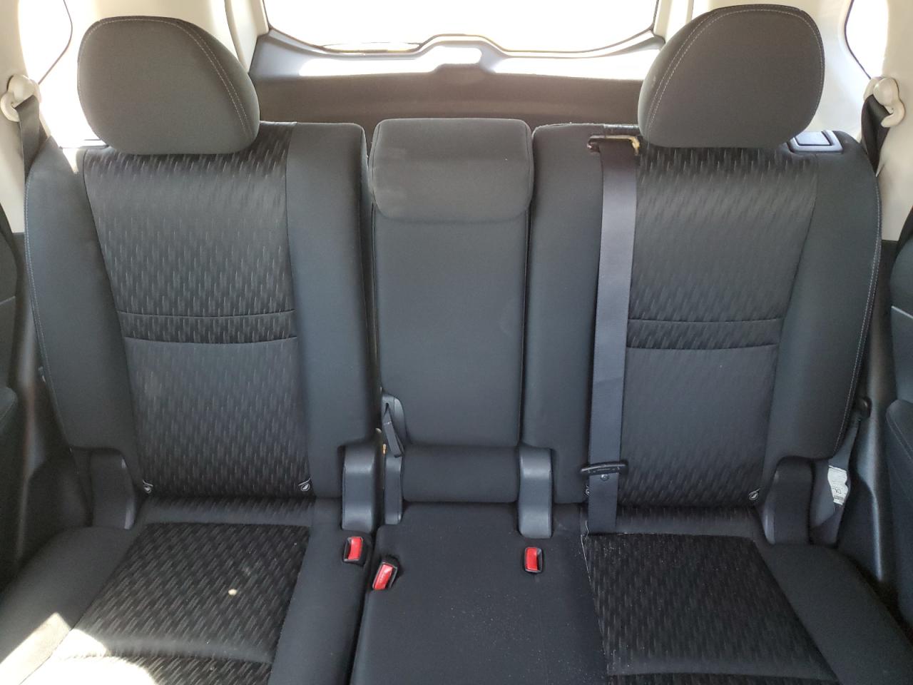 2018 Nissan Rogue S VIN: KNMAT2MT8JP572440 Lot: 64681255