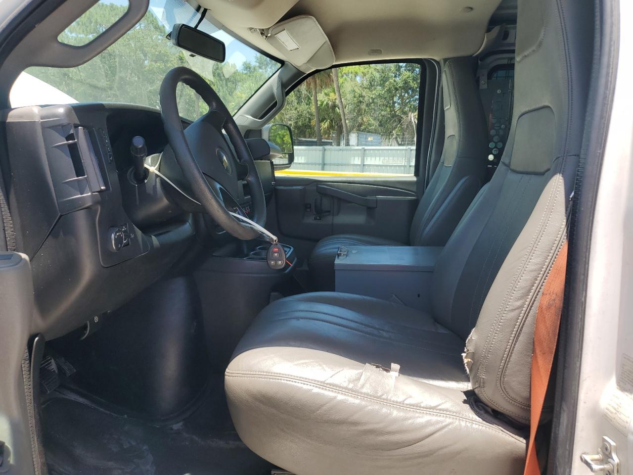 2016 Chevrolet Express G2500 VIN: 1GCWGAFF2G1237455 Lot: 65380995