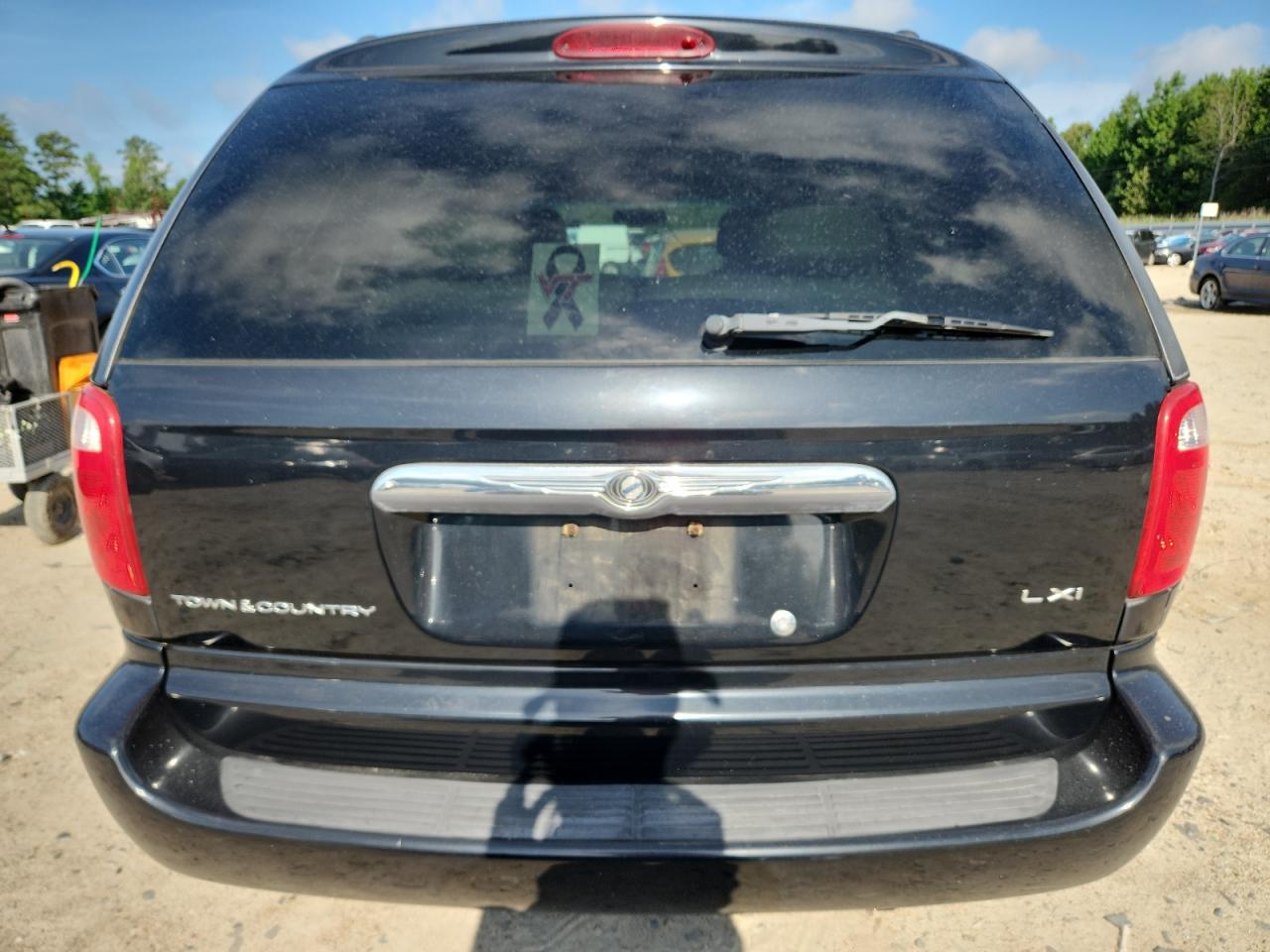 2003 Chrysler Town & Country Lxi VIN: 2C8GP54L93R191373 Lot: 64900285