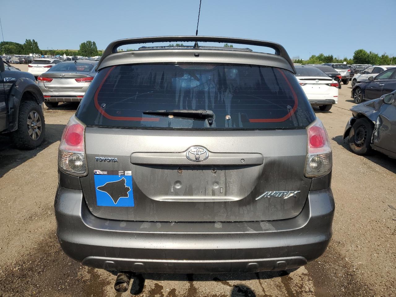 2005 Toyota Corolla Matrix Xr VIN: 2T1KR32E85C884761 Lot: 63998395