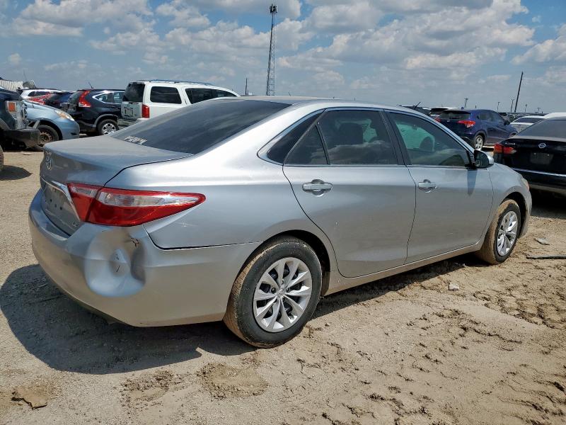 Седаны TOYOTA CAMRY 2016 Серебристый